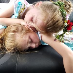 Meet your Posher, Roxane